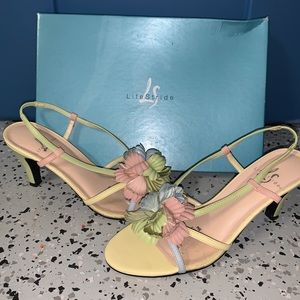 Super cute spring sandals!